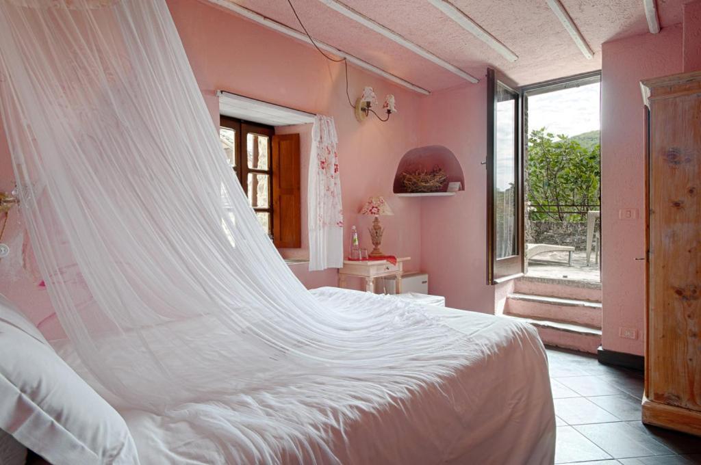 Borgo Casale Guest House Albareto  Ngoại thất bức ảnh